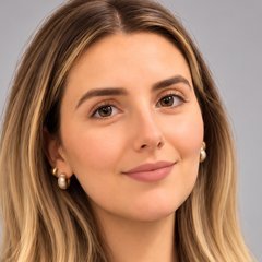 Carolina, consultora da RC Advocacia